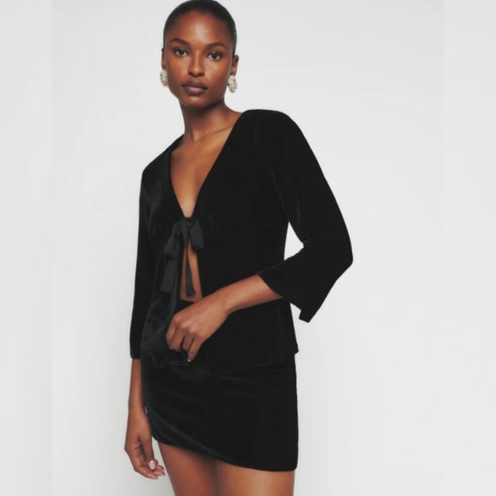 Reformation Cairns Velvet Two Piece Set in Black Long Sleeve
Tie Front